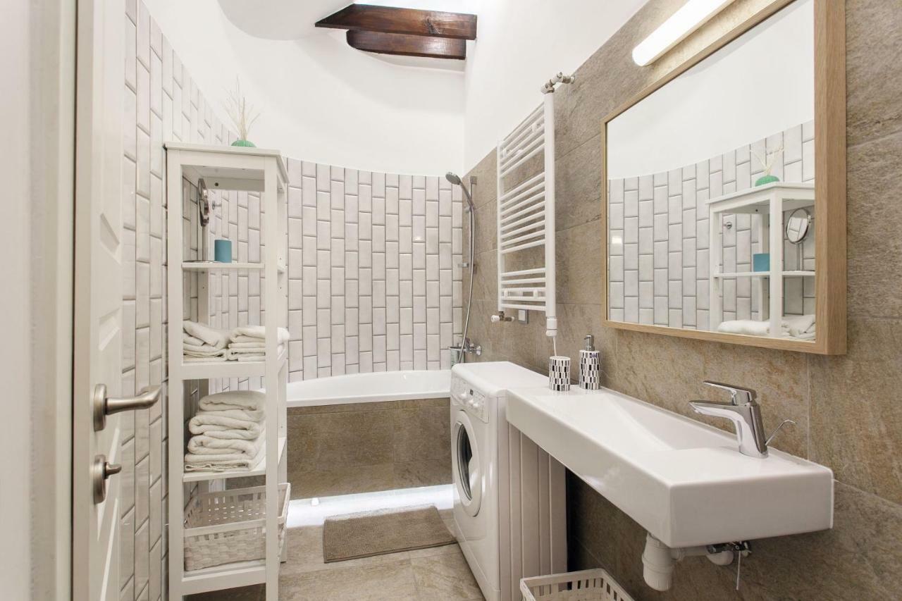 #Stayhere 3Bdr Modern & Stylish Apartment - Heart Of Old Town By Houseys VNO Eksteriør billede